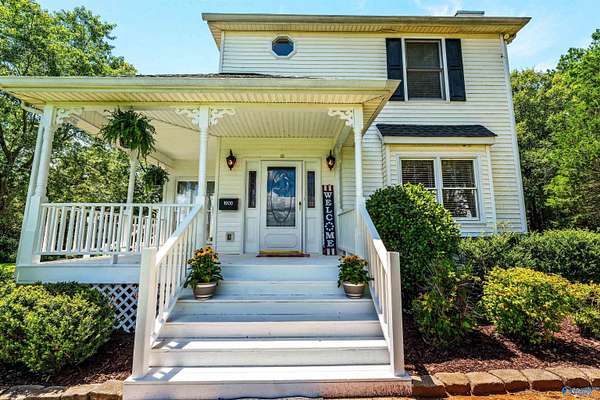 4 Acres of Land with Home for Sale in New Market, Alabama