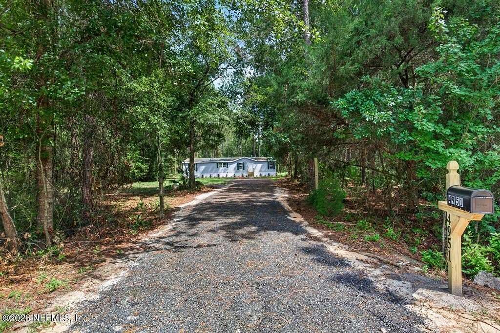 1.74 Acres of Land with Home for Sale in Middleburg, Florida