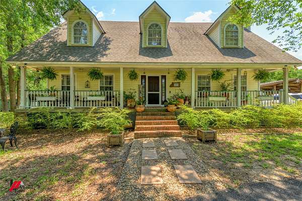 3 Acres of Land with Home for Sale in Shreveport, Louisiana