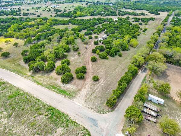5 Acres of Residential Land for Sale in Rio Vista, Texas