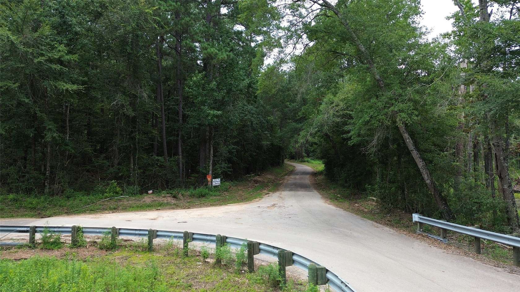 4 Acres of Land for Sale in Jasper, Texas