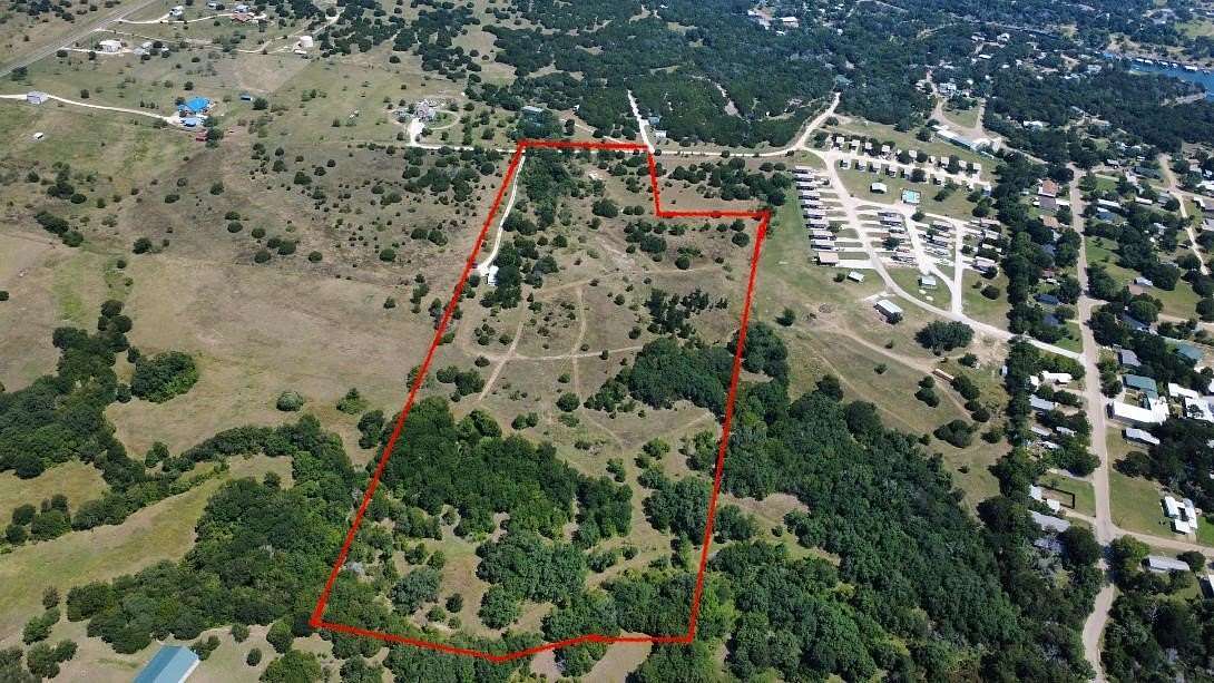20 Acres of Recreational Land with Home for Sale in Clifton, Texas