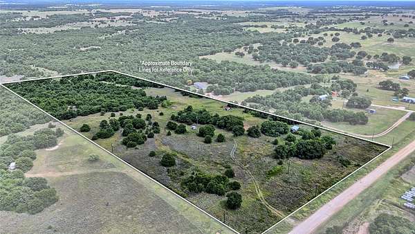 15 Acres of Recreational & Residential Land for Sale in Bowie, Texas