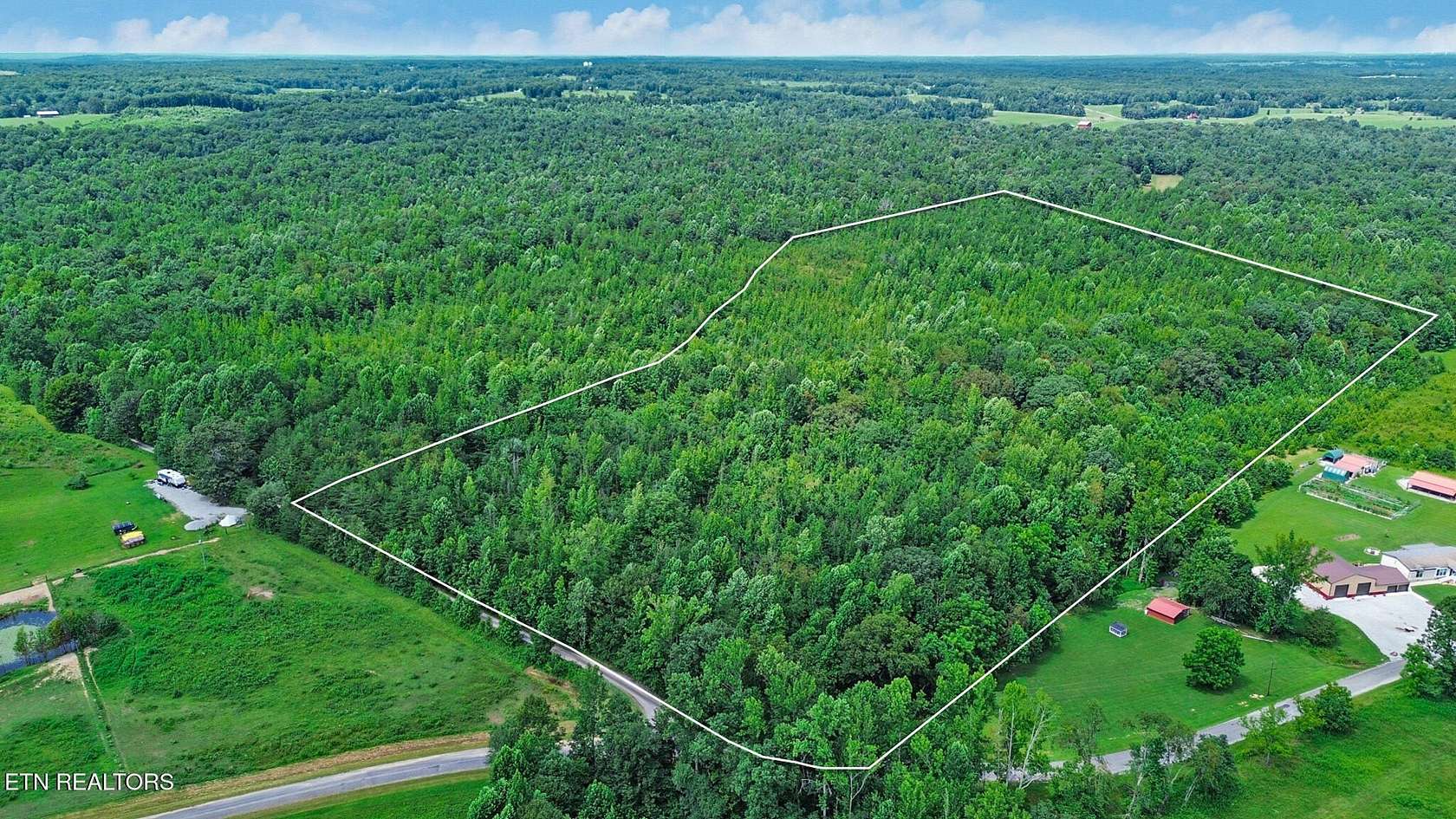 45 Acres of Recreational Land for Sale in Crossville, Tennessee