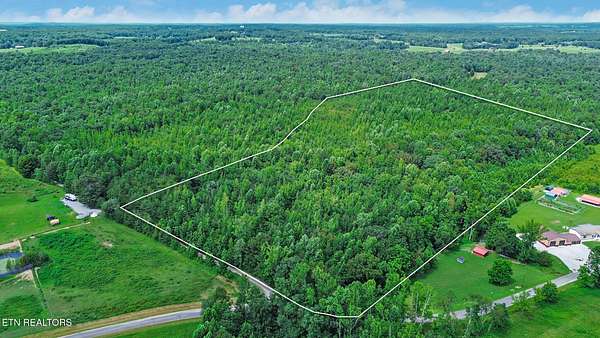 45 Acres of Recreational Land for Sale in Crossville, Tennessee