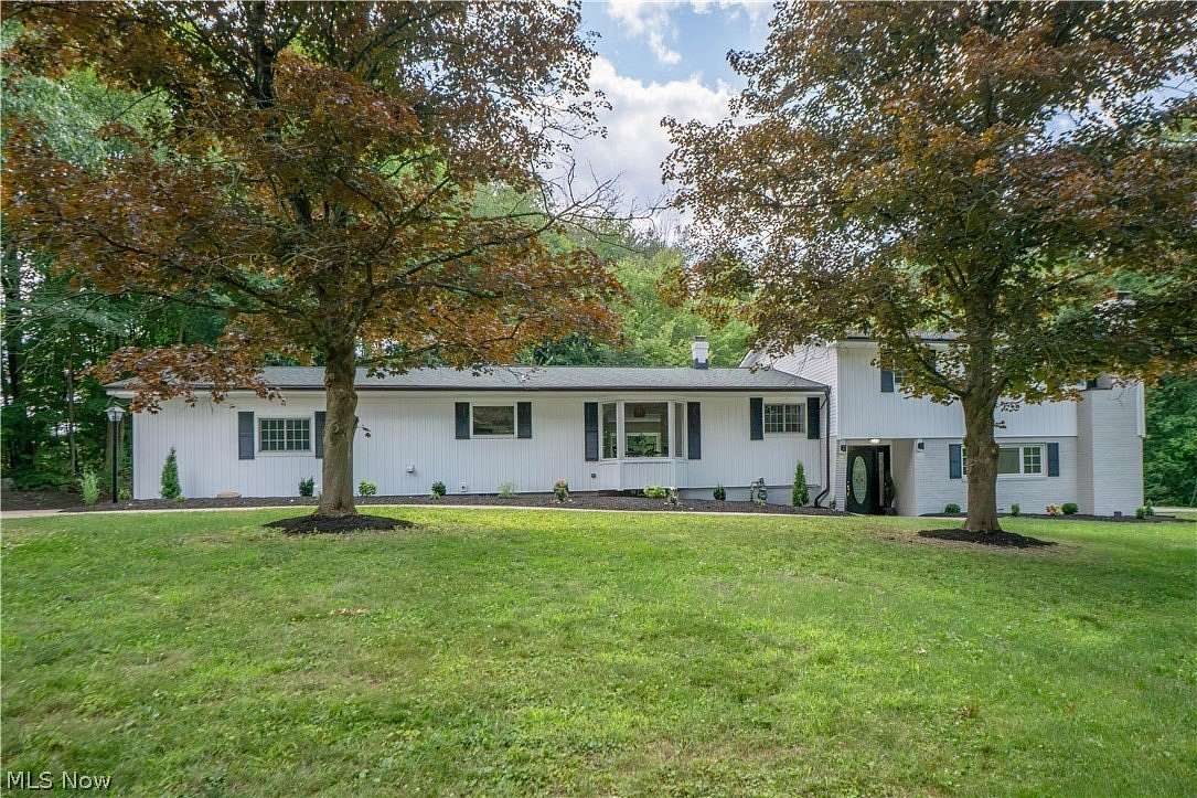 2.7 Acres of Land with Home for Sale in Cuyahoga Falls, Ohio