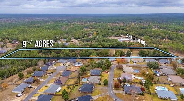 9 Acres of Land with Home for Sale in Crestview, Florida