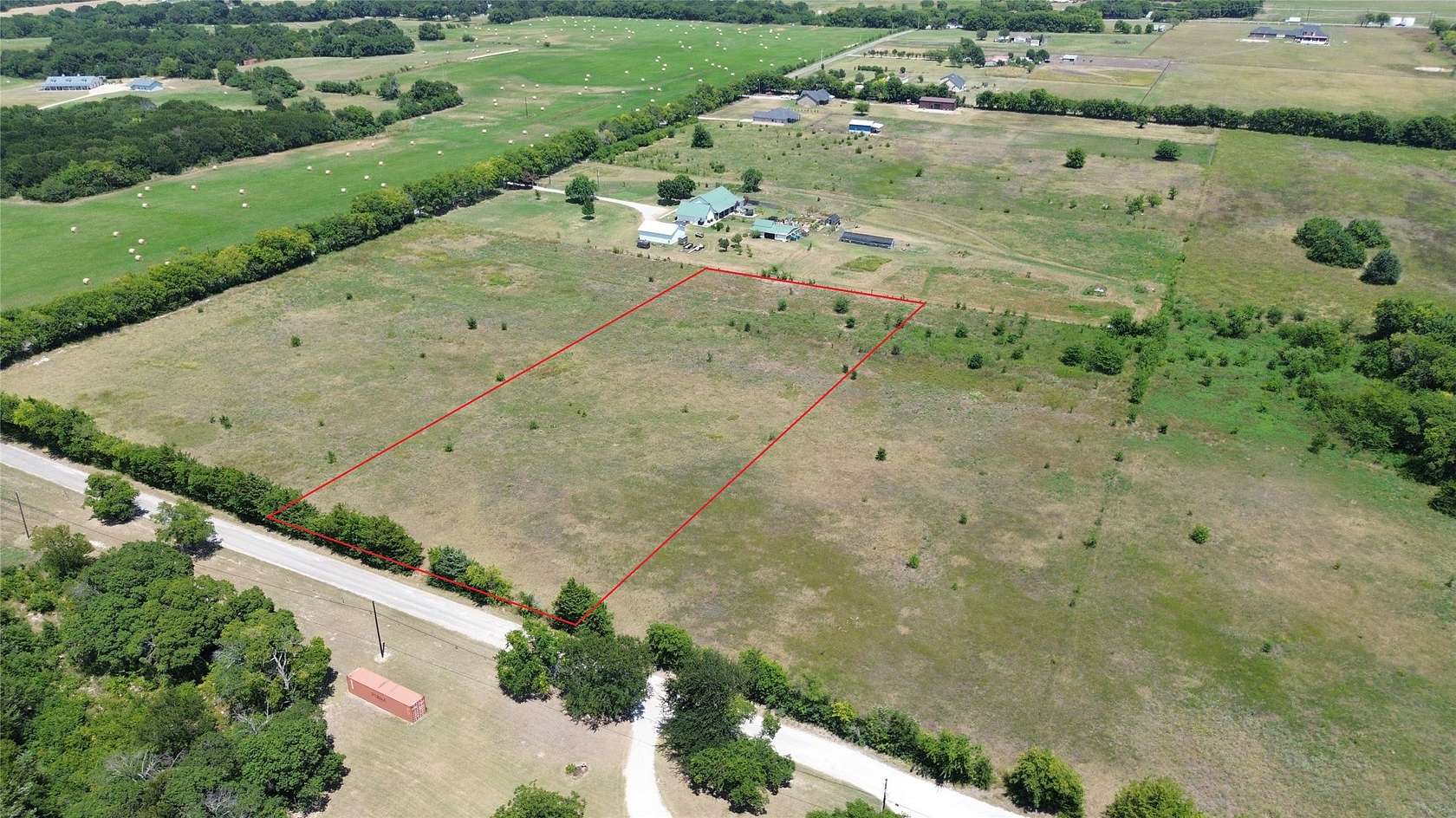 3 Acres of Residential Land for Sale in Whitewright, Texas