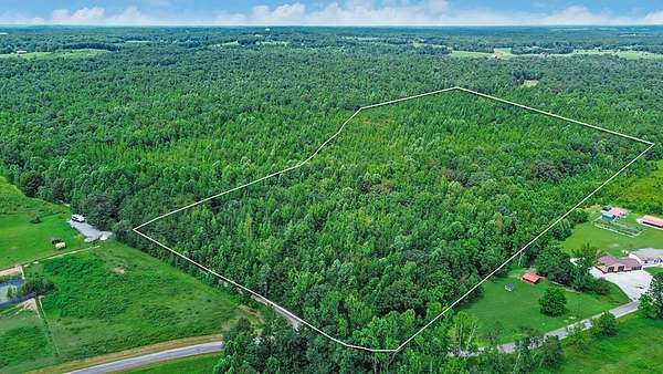 45 Acres of Recreational Land for Sale in Crossville, Tennessee