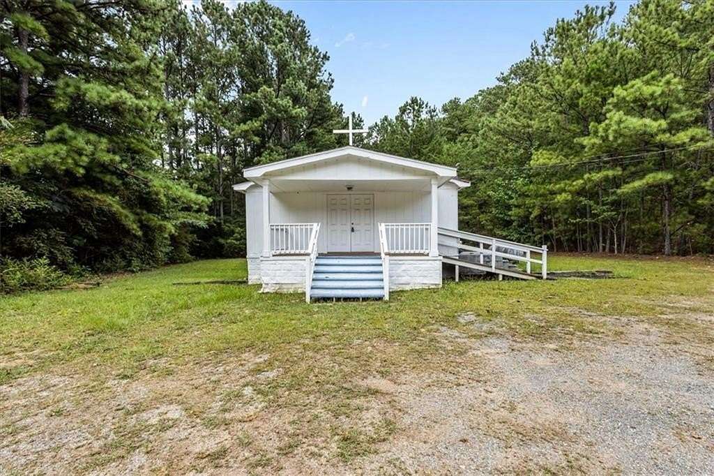 2 Acres of Improved Mixed-Use Land for Sale in Cedartown, Georgia