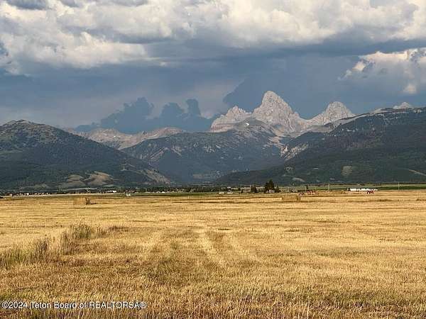 60.9 Acres of Agricultural & Residential Land for Sale in Driggs, Idaho