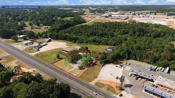 1.1 Acres of Commercial Land for Sale in Henderson, Texas
