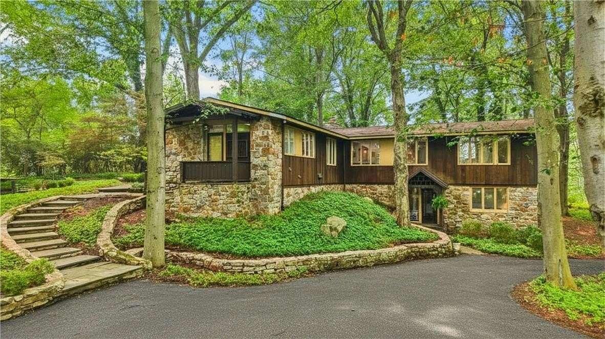 3.15 Acres of Land with Home for Sale in Bethlehem, Pennsylvania