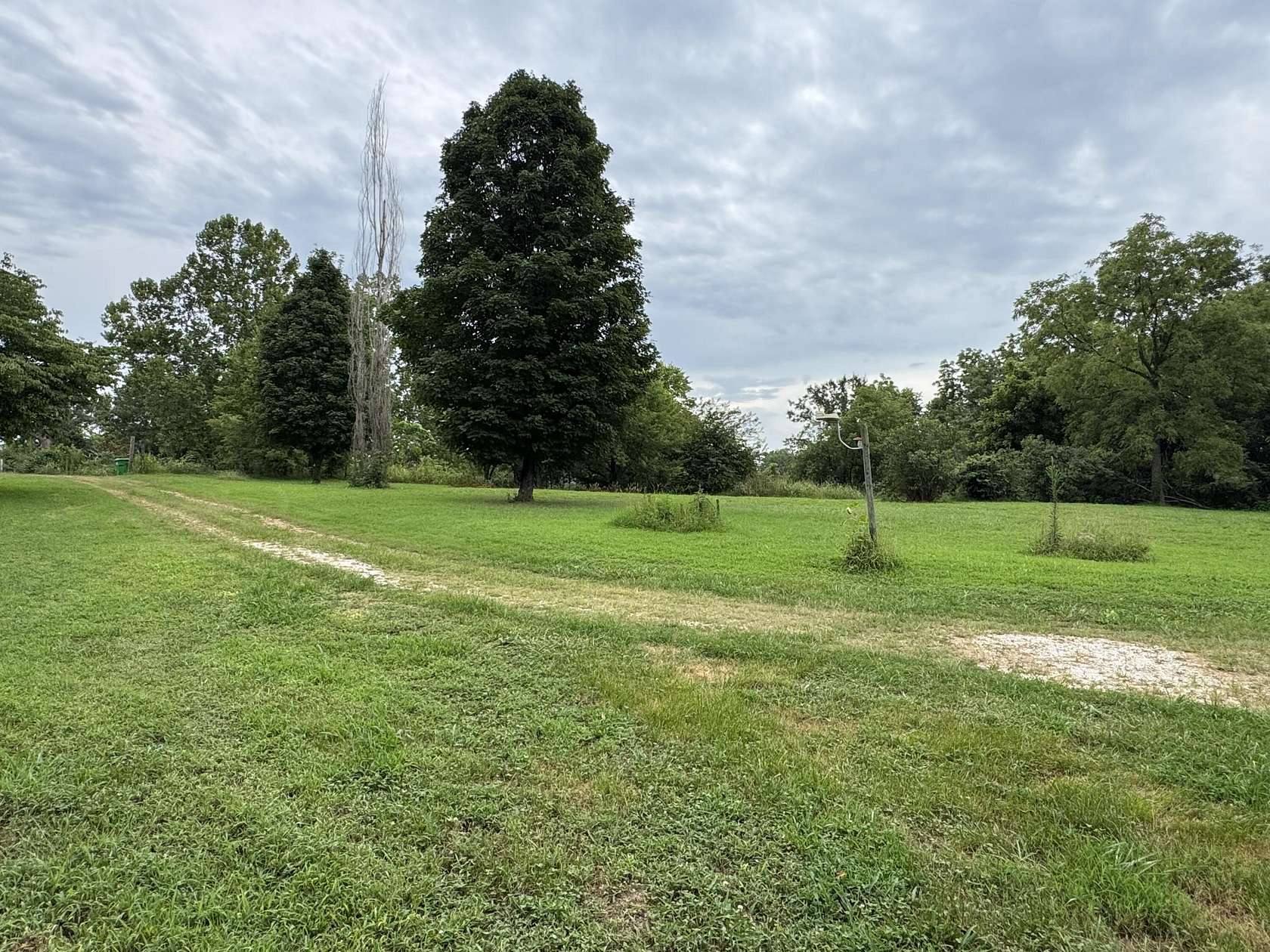 10 Acres of Improved Land for Sale in Walnut Grove, Missouri