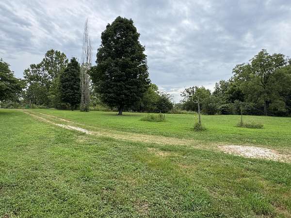 10 Acres of Improved Land for Sale in Walnut Grove, Missouri