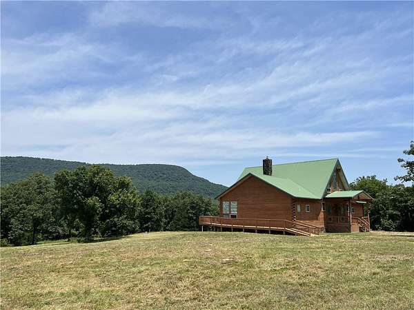 207 Acres of Recreational Land with Home for Sale in Vendor, Arkansas