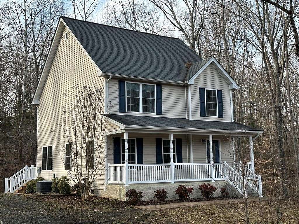 2.6 Acres of Land with Home for Sale in Pamplin City, Virginia