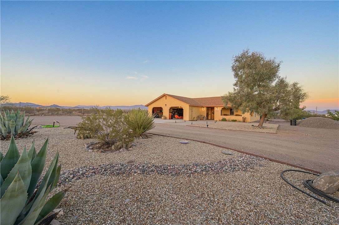 2.35 Acres of Land with Home for Sale in Golden Valley, Arizona