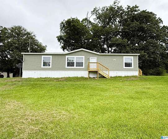3.1 Acres of Land with Home for Sale in Carbon Hill, Alabama