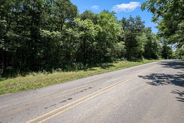 8.89 Acres of Residential Land for Sale in Shelbyville, Tennessee