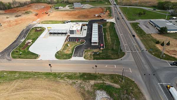 1 Acre of Mixed-Use Land for Sale in Clarksville, Tennessee