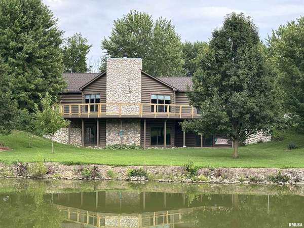 11 Acres of Recreational Land with Home for Sale in Chatham, Illinois