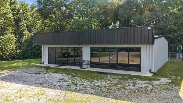 2.25 Acres of Improved Commercial Land for Sale in Henagar, Alabama