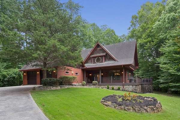 2.39 Acres of Land with Home for Sale in Atlanta, Georgia