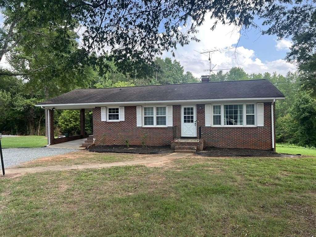 1.63 Acres of Land with Home for Sale in Vernon Hill, Virginia