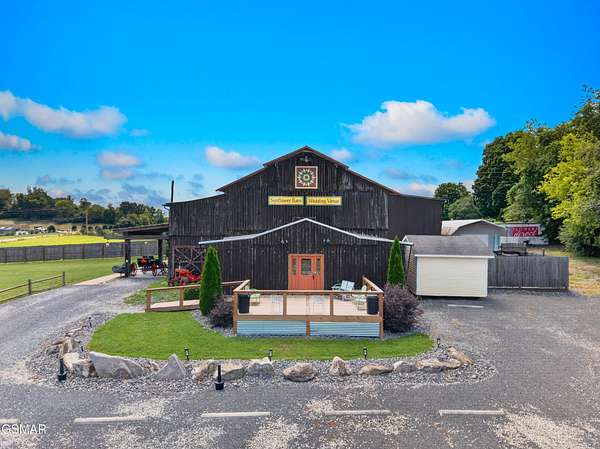 2.75 Acres of Improved Commercial Land for Sale in Dandridge, Tennessee