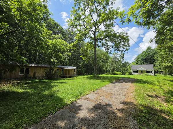 4 Acres of Land with Home for Sale in Gruetli-Laager, Tennessee