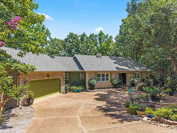 2.5 Acres of Land with Home for Sale in Hot Springs Village, Arkansas