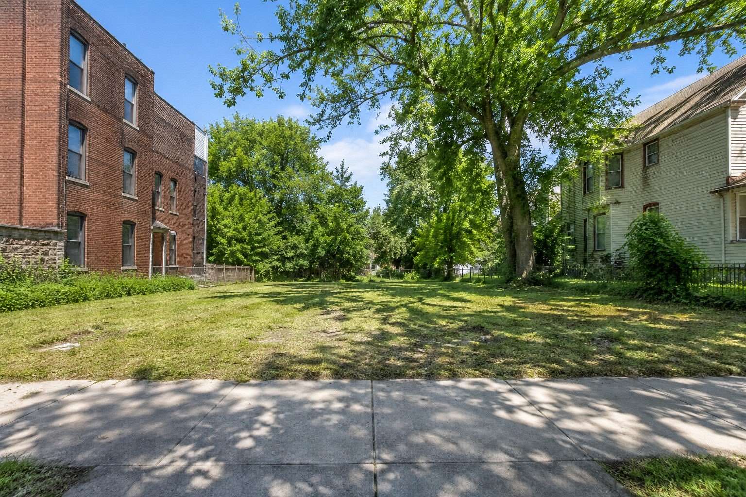 0.22 Acres of Residential Land for Sale in Chicago, Illinois