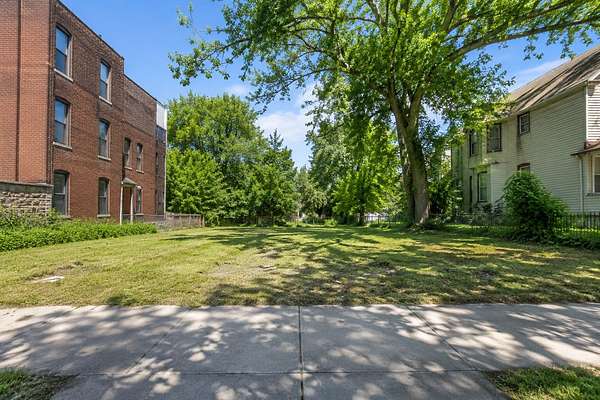 0.22 Acres of Residential Land for Sale in Chicago, Illinois
