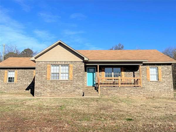 1.5 Acres of Land with Home for Sale in Russellville, Arkansas