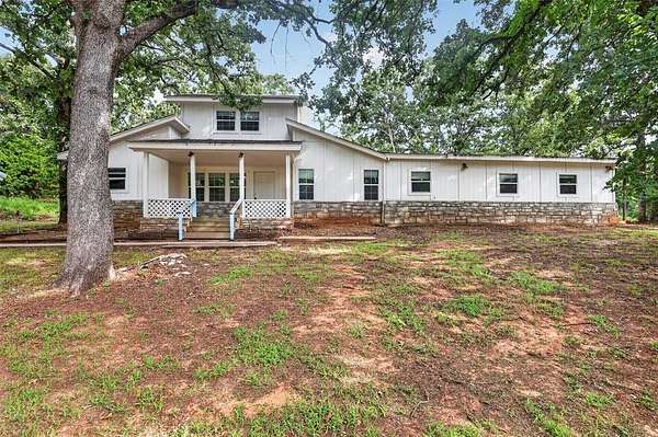 5 Acres of Land with Home for Sale in Wellston, Oklahoma