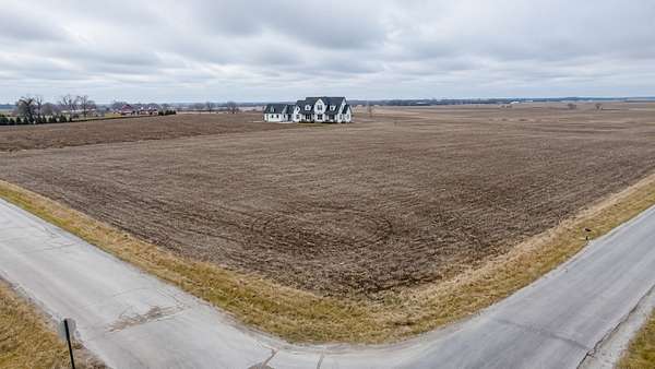 1.38 Acres of Residential Land for Sale in Manhattan, Illinois