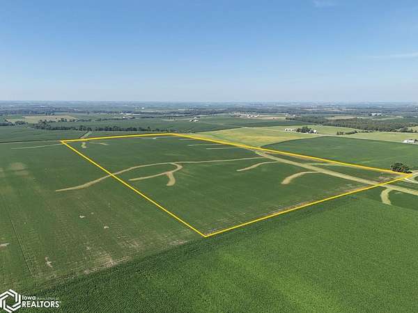 80 Acres of Agricultural Land for Sale in Crawfordsville, Iowa