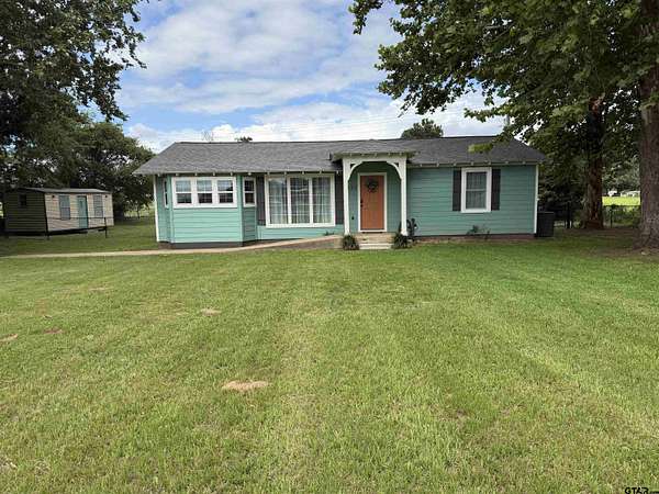 2 Acres of Land with Home for Sale in Jacksonville, Texas