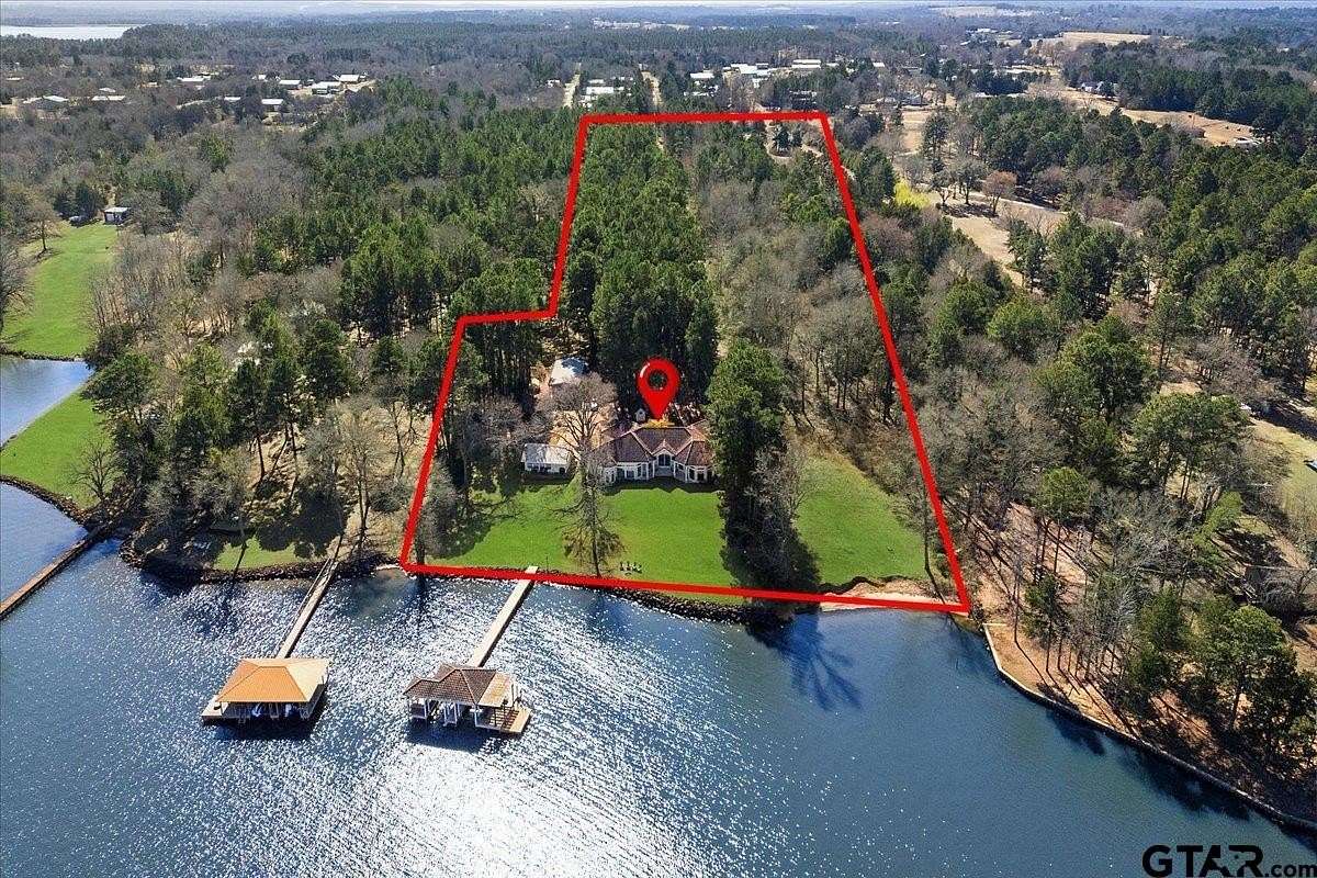 10.6 Acres of Land with Home for Sale in Frankston, Texas