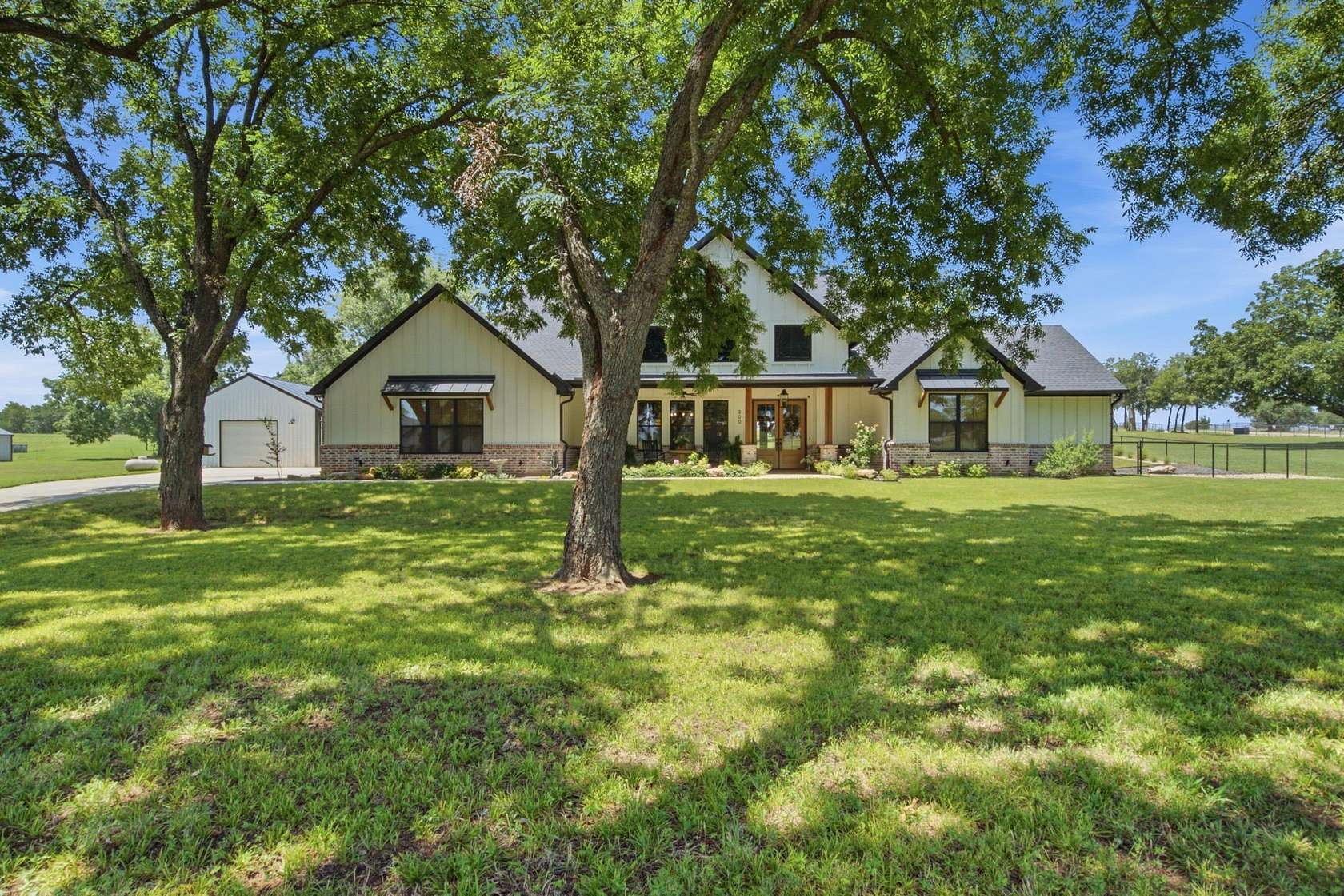 2.22 Acres of Land with Home for Sale in Weatherford, Texas