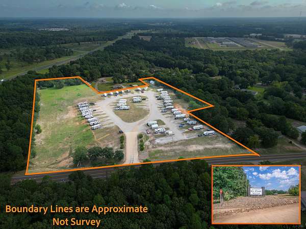 11.2 Acres of Mixed-Use Land for Sale in Henderson, Texas