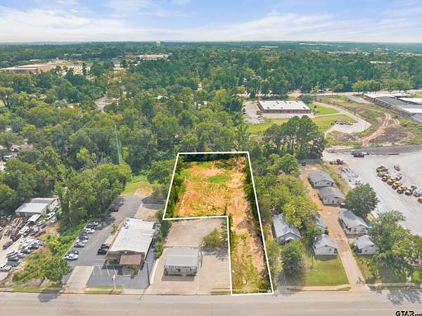 1.65 Acres of Commercial Land for Sale in Tyler, Texas