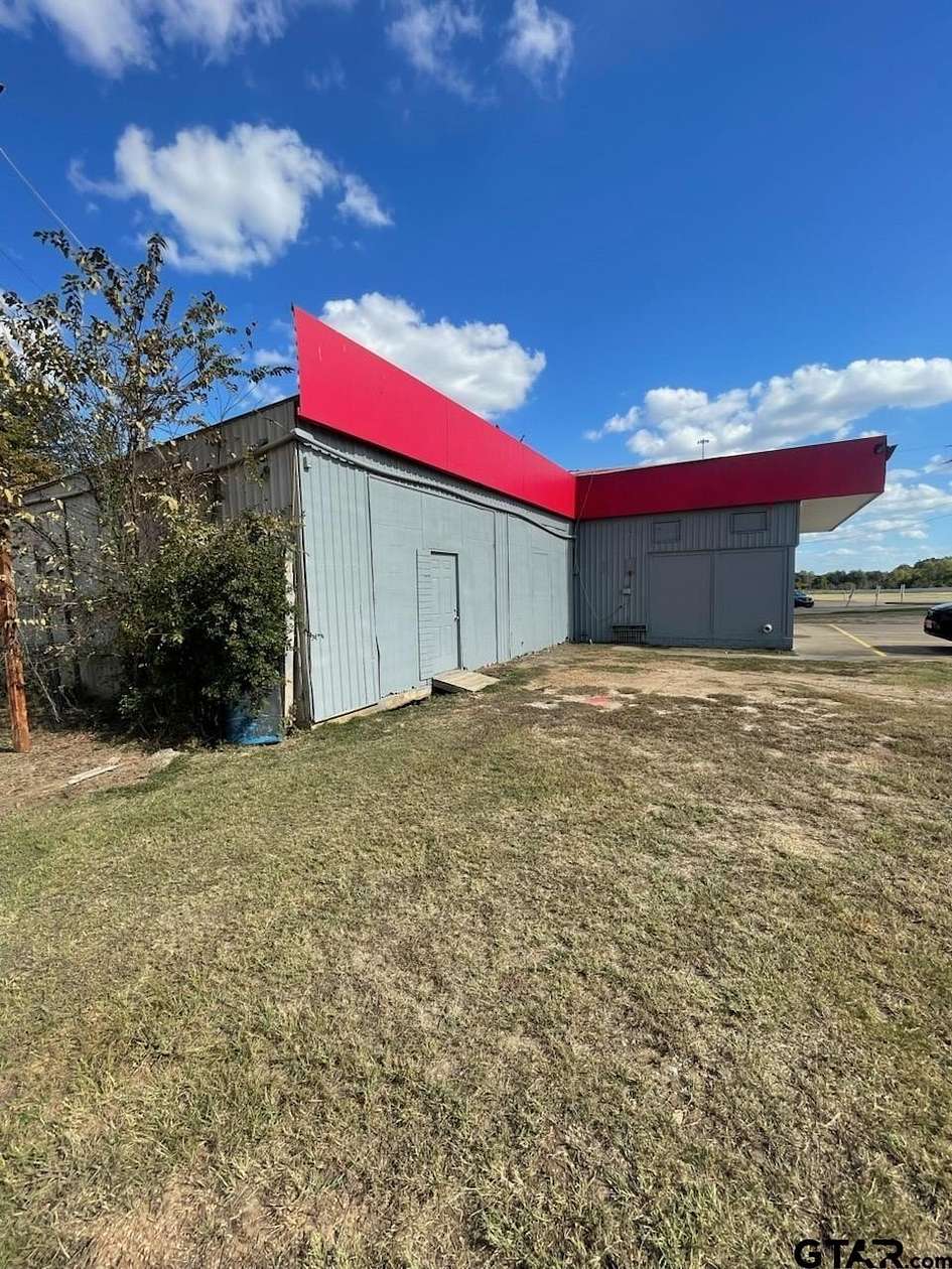 0.49 Acres of Commercial Land for Sale in Van, Texas