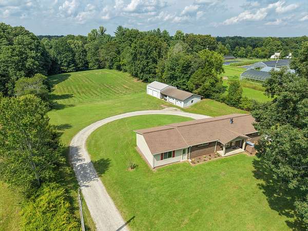 2.7 Acres of Land with Home for Sale in Ashland City, Tennessee