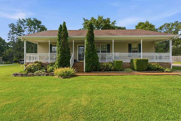 1.7 Acres of Land with Home for Sale in Lebanon, Tennessee