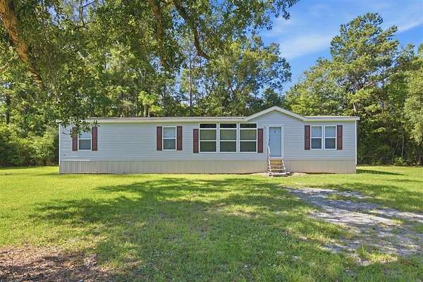 3.5 Acres of Land with Home for Sale in Singer, Louisiana