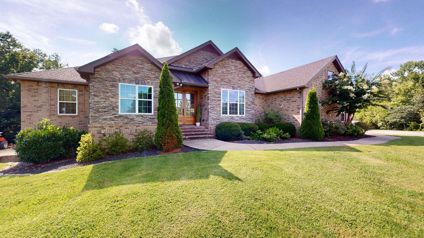 53.9 Acres of Recreational Land with Home for Sale in Lebanon, Tennessee