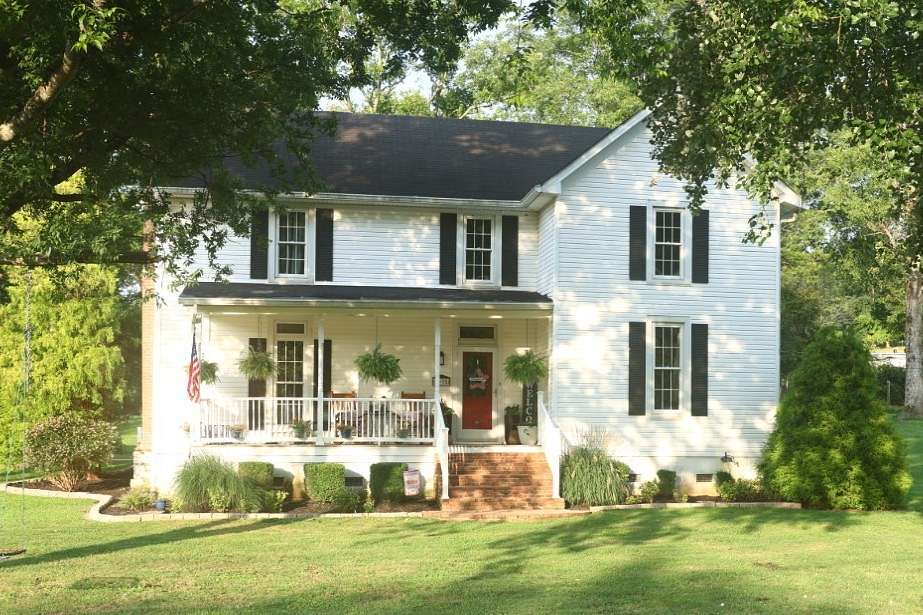 15.2 Acres of Land with Home for Sale in Culleoka, Tennessee