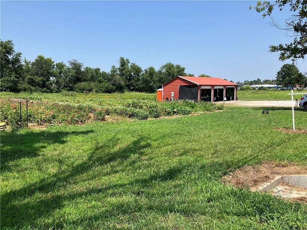 5 Acres of Land for Sale in Siloam Springs, Arkansas